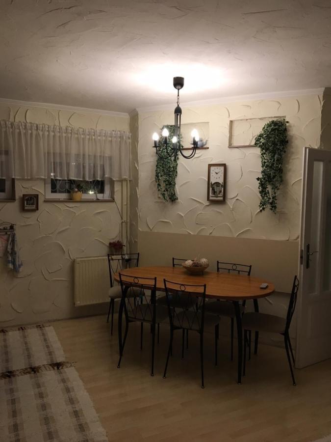 Tocc Apartman Gyál Εξωτερικό φωτογραφία