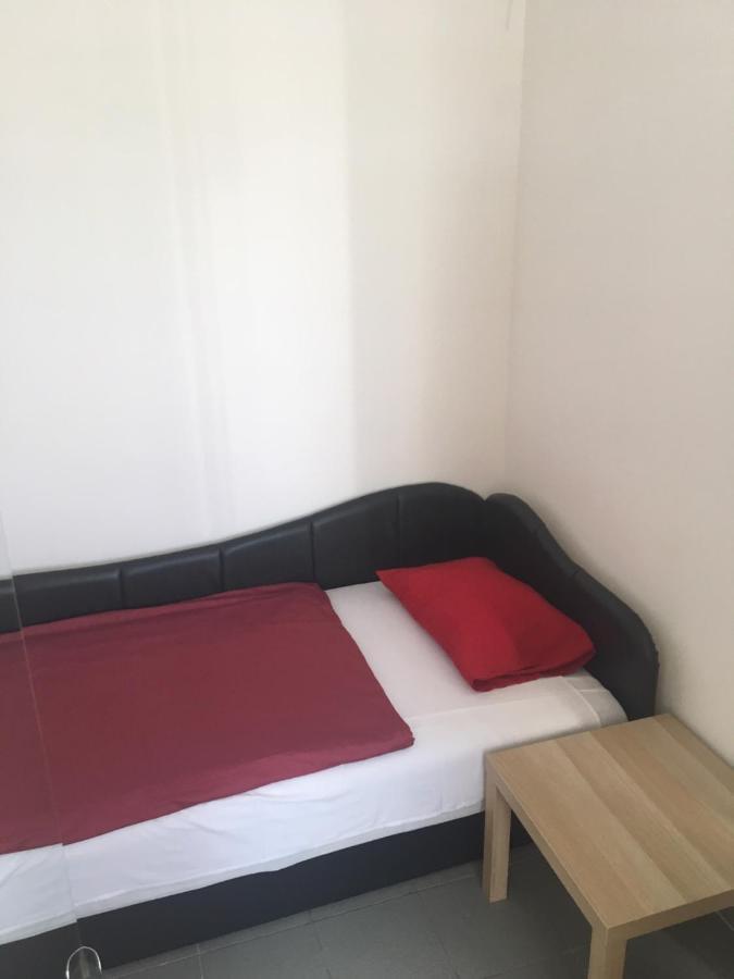 Tocc Apartman Gyál Εξωτερικό φωτογραφία