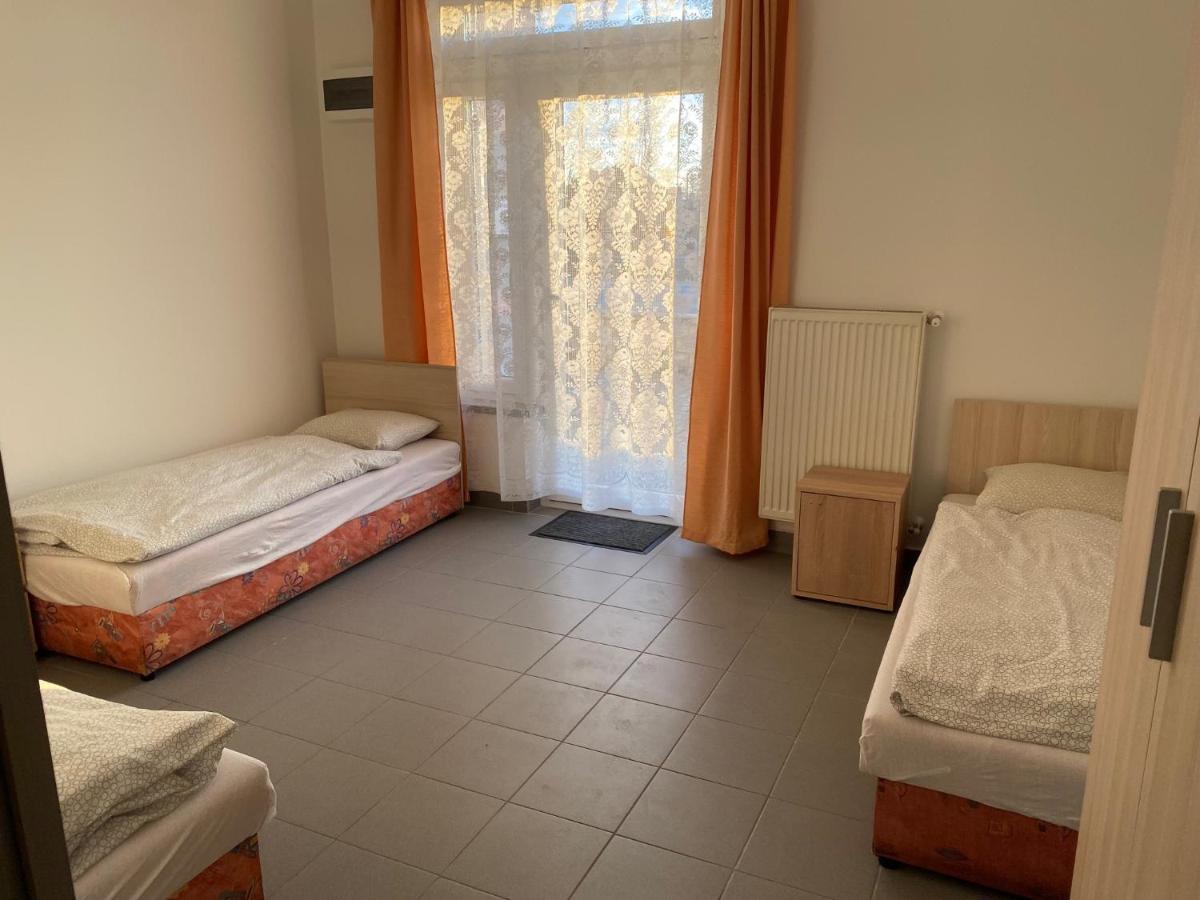 Tocc Apartman Gyál Εξωτερικό φωτογραφία