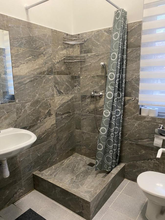Tocc Apartman Gyál Εξωτερικό φωτογραφία