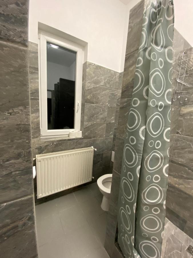 Tocc Apartman Gyál Εξωτερικό φωτογραφία